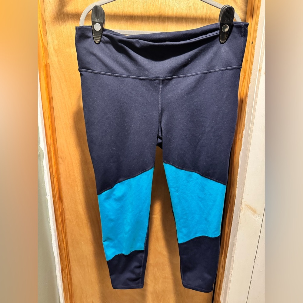 Gap fit leggings